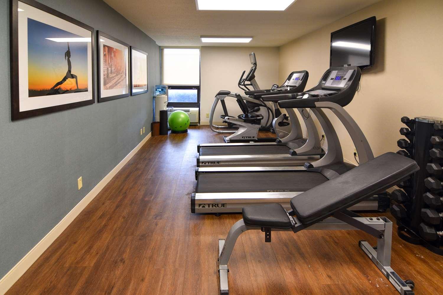 Best Western Plus Indianapolis North At Pyramids Exterior photo