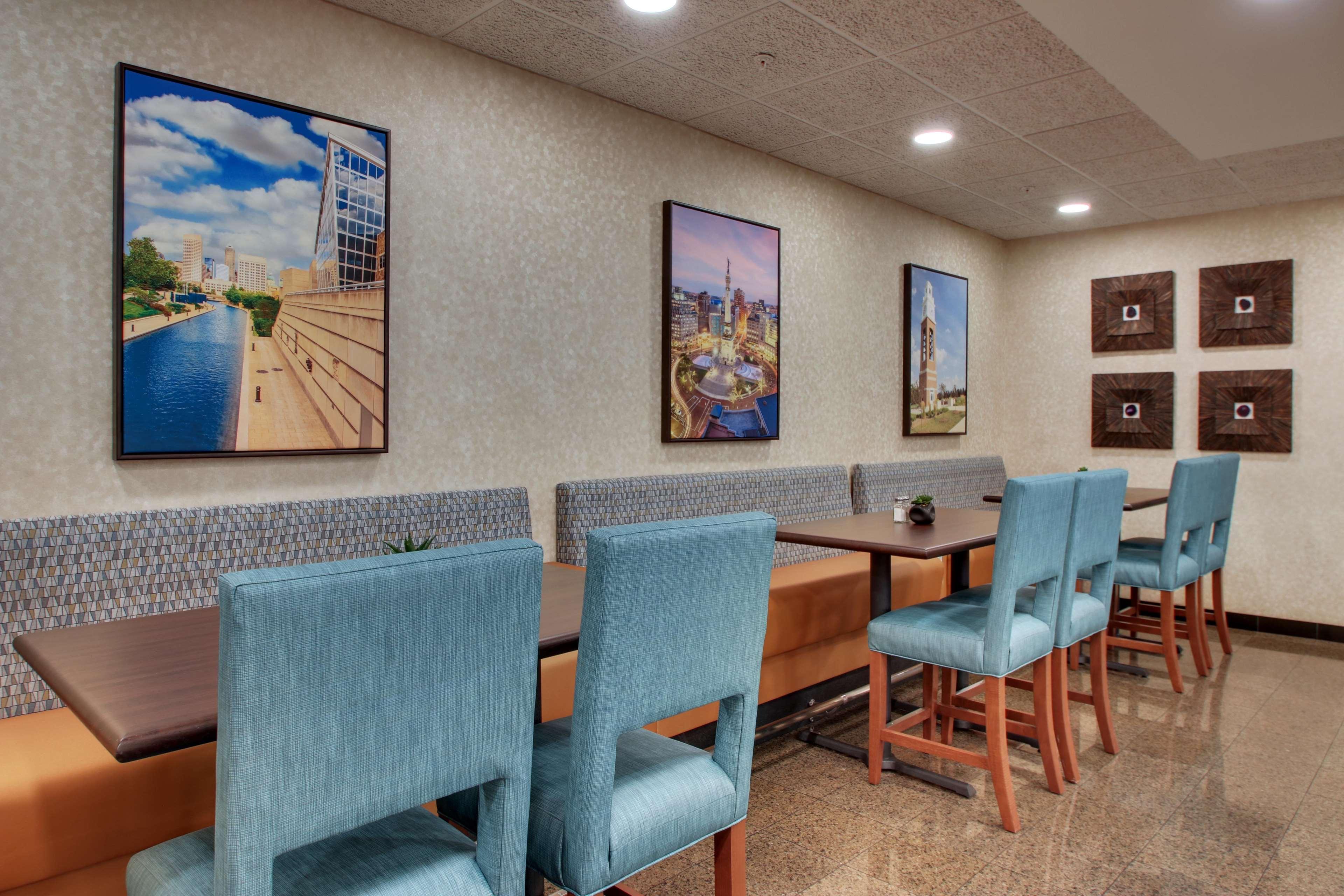 Best Western Plus Indianapolis North At Pyramids Exterior photo
